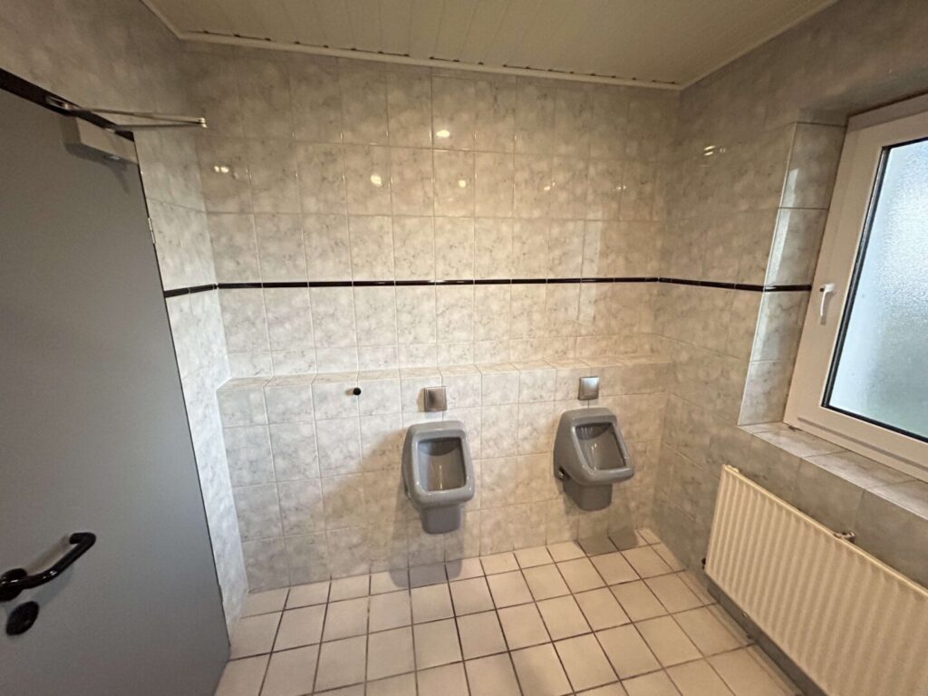 Gasttoiletten EG