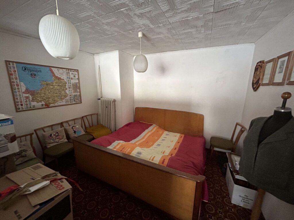 Schlafzimmer II EG