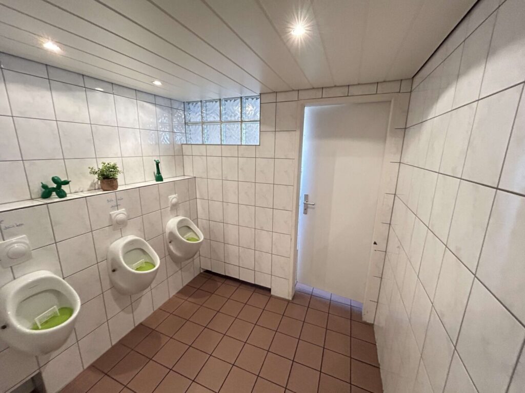 Toiletten EG
