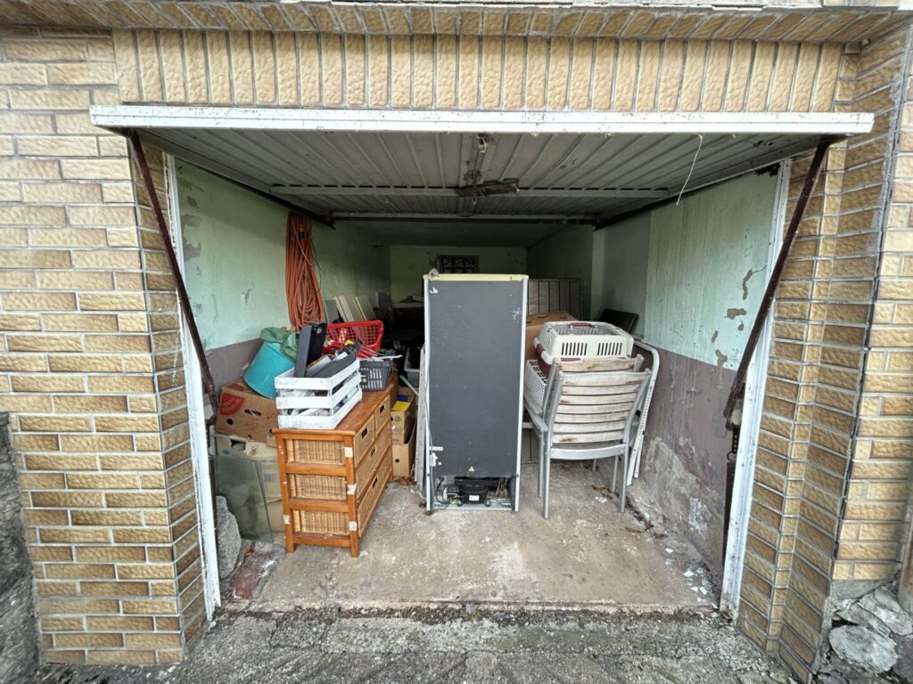 Garage 2