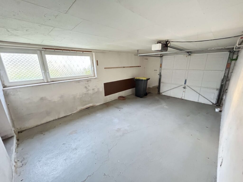 Garage 1