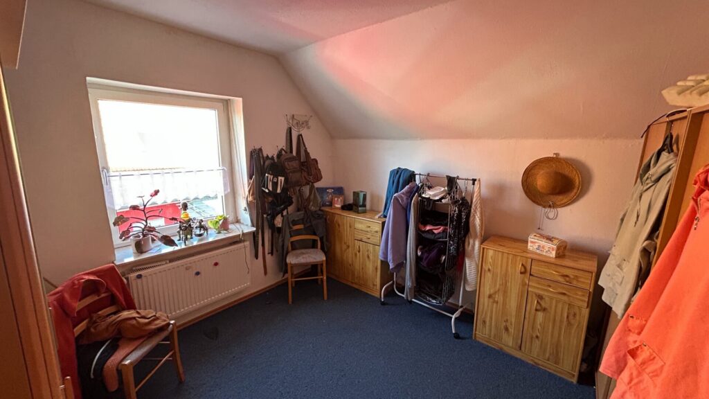 Ankleidezimmer OG
